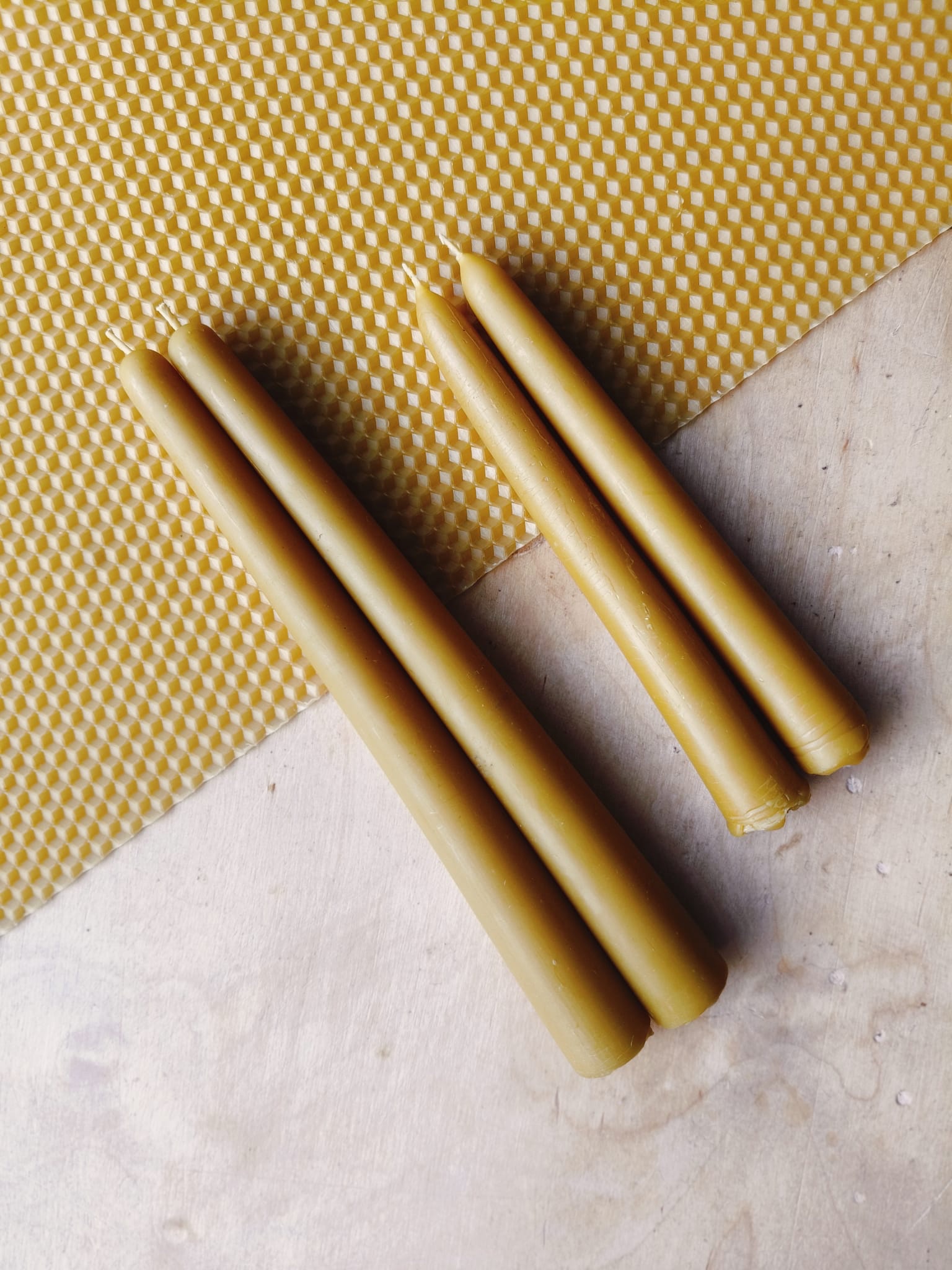 Świeca stołowa 20cm